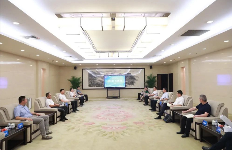 我縣召開(kāi)第六期親清直通車(chē)·政企懇談會(huì)